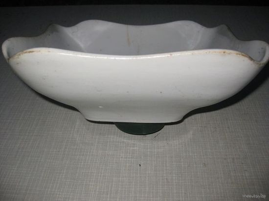 СТАРИННАЯ САЛАТНИЦА.