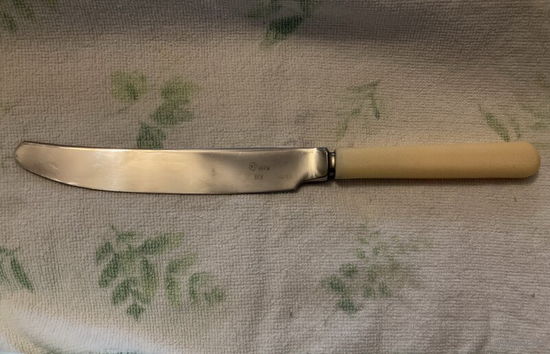 Нож столовый. СССР. Нержавейка. Клеймо ИЗ. Ижорский завод