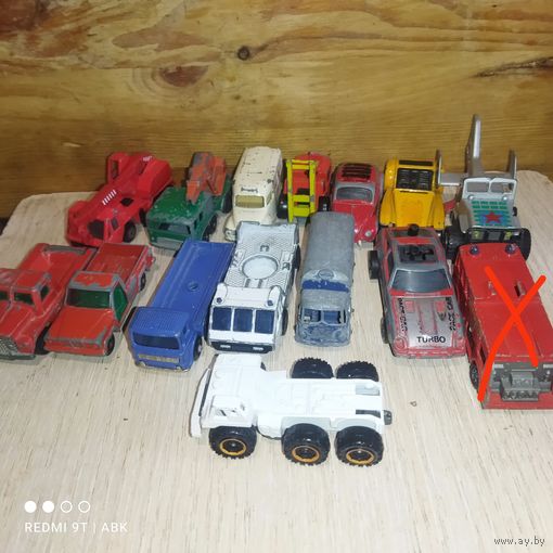 Модели Matchbox на з.части.