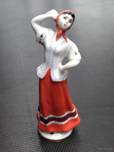 Статуэтка плясунья лфз