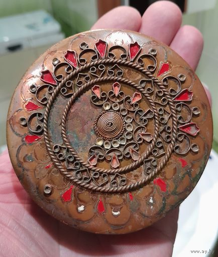 Шкатулка лотунь