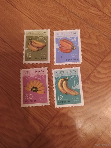 Вьетнам серия марок 1969 г. Бананы
