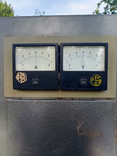 Блок приборов постоянного напряжения 30 А, 30 В