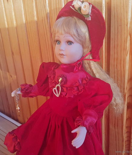 Кукла фарфоровая   (Германия, 42 см)