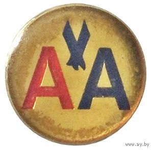 Фрачник с логотипом авиакомпании American airlines