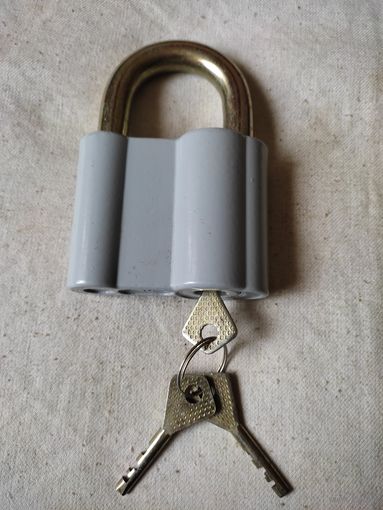 Замок навесной, СССР, новый, 3 ключа. См. описание.
