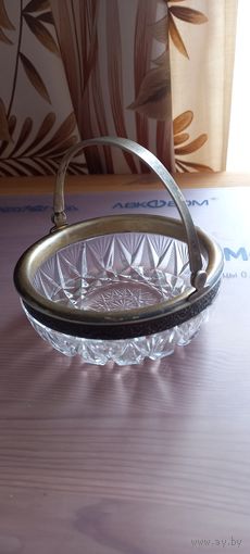 Хрустальная конфетница с серебром 875пр. Диаметр 12 см, высота 4см. МЮЗ. С РУБЛЯ