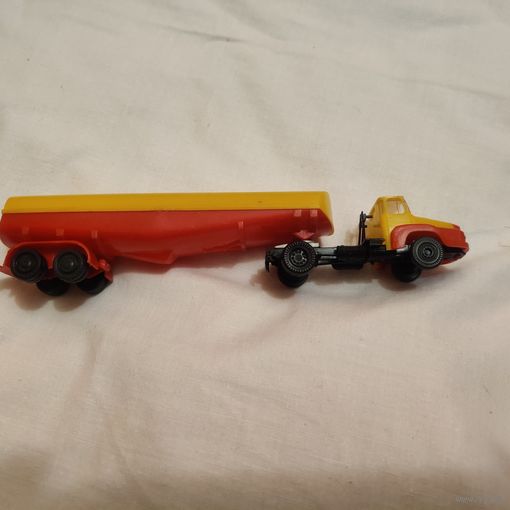 Автомобиль пластик СССР