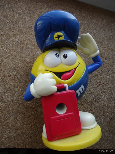 Диспенсер M&M's . Дозатор . Летчик