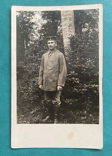Фотооткрытка 1 Мировая война Немецкий солдат Лоренц / пехота, Feldbluse полевая форма рядового или унтер-офицера