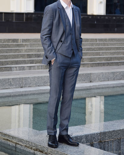 Костюм-тройка Hugo Boss