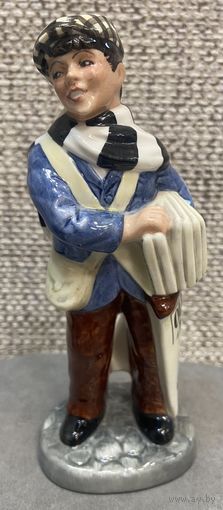 Фарфоровая статуэтка Royal Doulton, Продавец газет Old Ben HN 3190 Англия. 1990 год. Высота 17 см