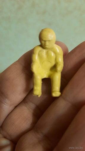 Фигурка человечка-маленького гонщика с картинга времен СССР