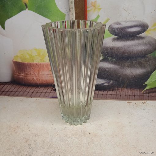 Старая Ваза СССР Гранёное стекло. Редкие.