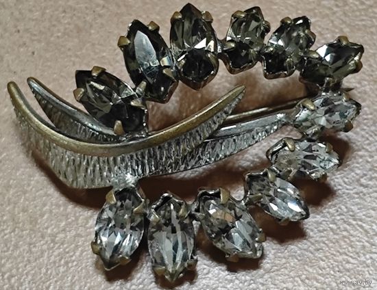 Брошь Чехия. Времен СССР. Borealis