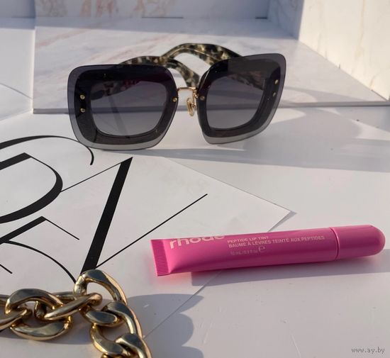 Солнцезащитные очки Miu Miu оригинал