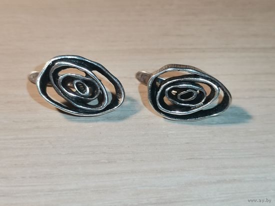 Металлические серьги "Jenavi", замки рабочие.