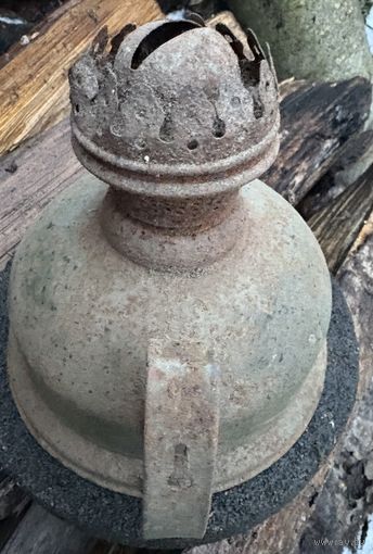 Керосиновая лампа советского периода