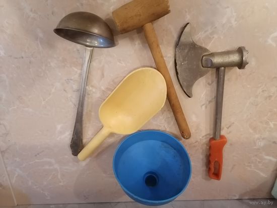 Лот кухонных принадлежностей б/у