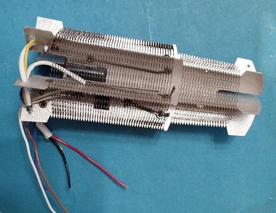 Нагревательный элемент от фена для волос.