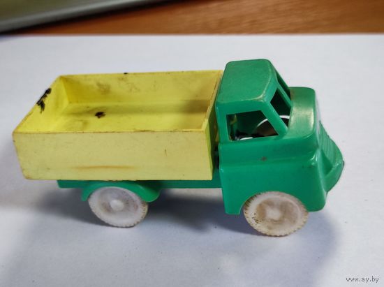 Машинка -грузовик СССР.