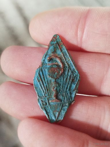 Старый знак под реставрацию,медицина ,с рубля