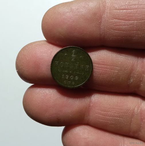 Монета в очень приятном состоянии.