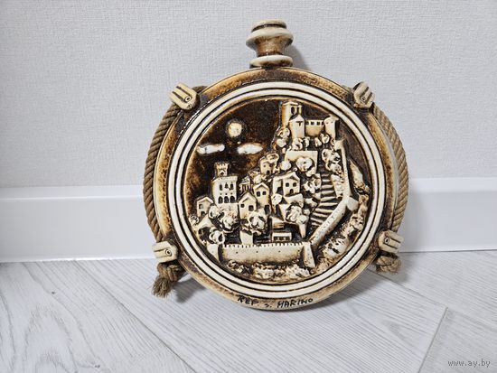 Керамическая емкость для вина