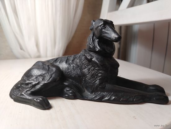 Коллекция Касли-Куса. Собака борзая лежащая. Касли