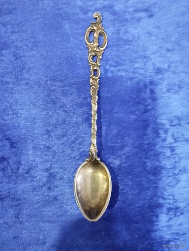 Кофейная ложка, Европа. Серебро 830-я проба. N14.