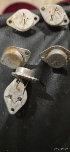 Транзисторы КТ827