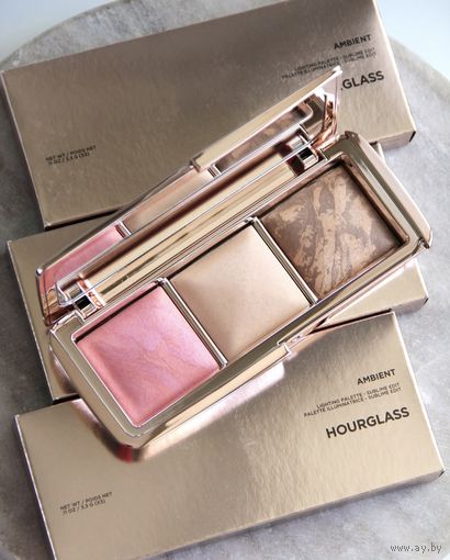 Hourglass Ambient Sublime палетка для лица