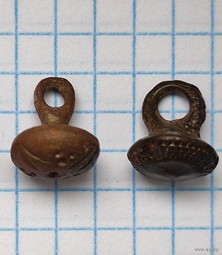 Красивые крепкие пуговки (2 штуки)