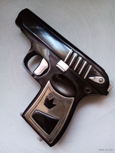 Бензиновая зажигалка