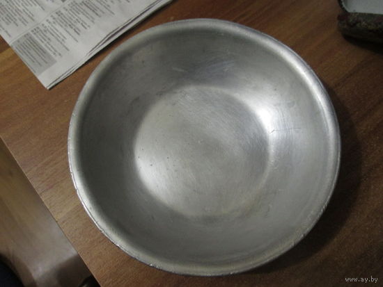 Миска алюминевая армейская.