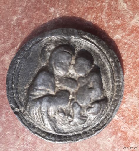 Медальон , икона двусторонняя БМ Одигитрия /коронование БМ из старой шкатулки. .