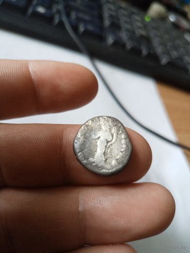 15 Римская империя,денарий серебро Антоний Пий