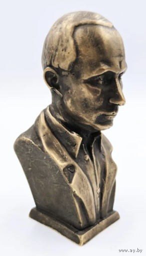 Бюст Полковник КГБ Латунь