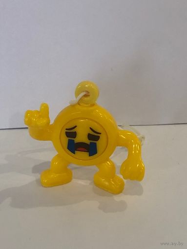 Фигурка киндер.