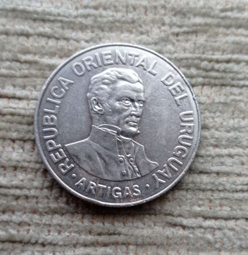Werty71 Уругвай 500 песо 1989  Хосе Хервасио Артигас