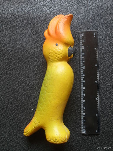 Старая Советская резиновая игрушка Попугай.