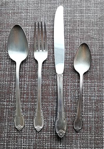 Набор столовых приборов Remembrance Память от Rogers Bros. 1847. Серебрение. 1947 г.