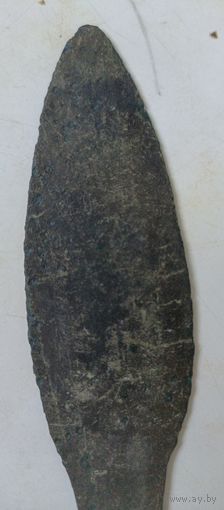 Нож древний, прочный, бронзовый