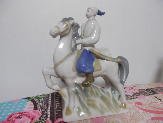 КАЗАК НА КОНЕ.27 СМ.