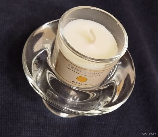 Подсвешник стекло и свеча