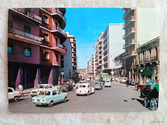 Италия, Сиракузы. Бульвар Жероны