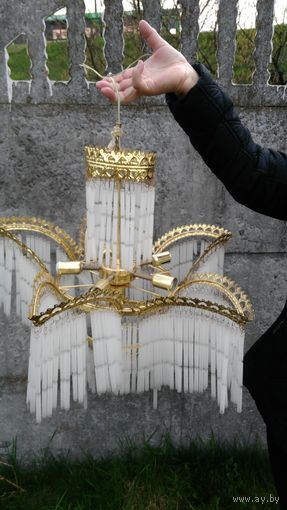 Люстра ссср, красивая, редкая, тонкое нежное матовое стекло