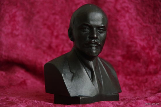 Бюст " Ленин "  ( силумин )  авт . Завалов  12 см