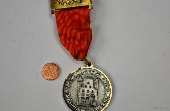 Поход (Wandertag) в Хильдесхайме в 1976 году   медаль