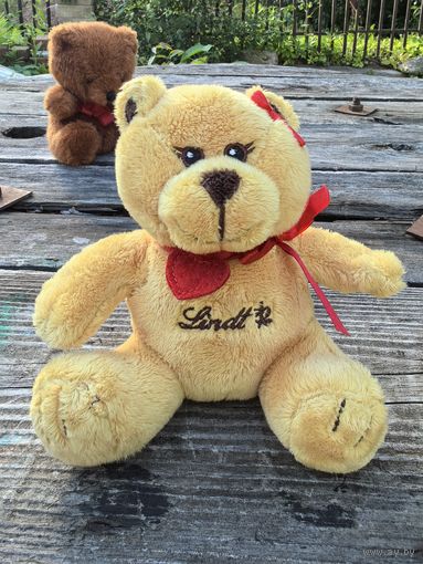 Мишка Teddy Bear Lindt
